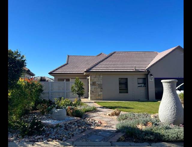 2 BEDROOM HOUSE FOR SALE IN DANA BAY